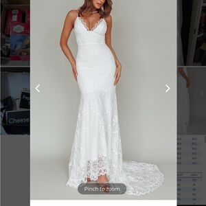 White Sleeveless wedding dress